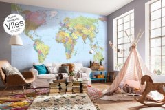Komar mapa světa v interiéru
