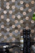 Kovové a kamenné hexagony, dlaždice s realistickým povrchem i na dotek - dlaždice o rozměru 29 x 28,8 cm - samolepicí prémiový obklad d-c-fix