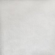 Jemně strukturovaná perlově bílá tapeta s třpytivými metalickými odlesky - nadčasová luxusní vliesová tapeta Merkur PEARL WHITE z kolekce Universe od Hohenberger