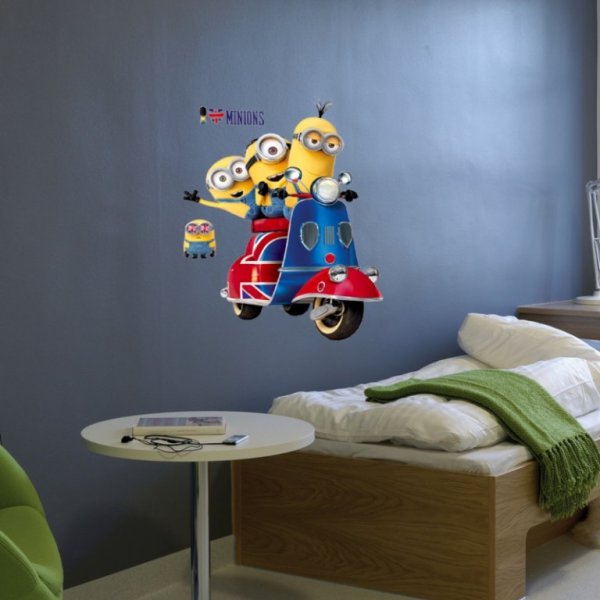 Samolepka pro děti Mimoni a skútr IMAG03/ Dětská samolepicí dekorace na zeď AG Design (50 x 70 cm)