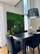 Hedvábně lesklý akustický panel v hedvábném lesku na povrchu, umělé rostliny a motiv mechu na filcovém podkladu, rozměr 52 x 52 cm z kolekce Modular Wall A.S.Création - DD136684