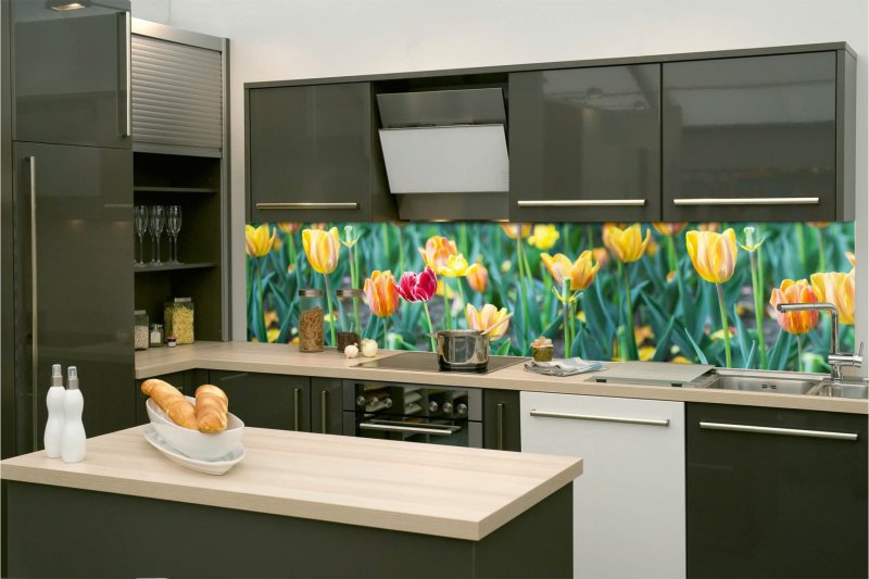 Samolepicí fototapeta na kuchyňskou linku Tulipány KI-260-122 / Fototapety do kuchyně Dimex (260 x 60 cm)