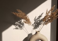 Vliesová tapeta růžová MA982433 / Tapety na zeď Mona (0,53 x 10,05 m) Marburg