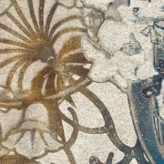 Bohyně - kruhová samolepicí vliesová fototapeta D1-042 - Goddess z kolekce Komar Dots - dějiny umění - působivé detaily