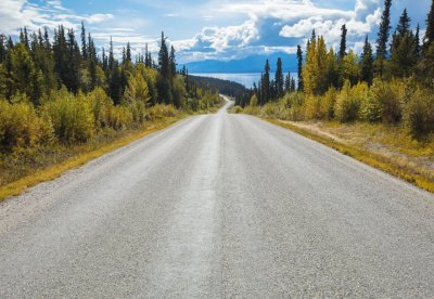 Fototapeta jezero Atlin Yukon Kanada Atlin Road 8-532 National Geographic / Obrazové tapety a fototapety na zeď Komar (368 x 254 cm)