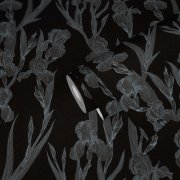 Vliesová tapeta na zeď černá, šedá, bílá, květiny, květinový vzor. Moderní vliesová tapeta z kolekce Daniel Hechter 6