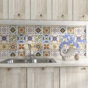 Samolepicí vinylové dlaždice na podlahu i stěnu – Vintage Mix (balení 0,36 m² - 4 ks - 30x30 cm) s ornamentálním vzorem v teplých pestrých barvách - HCS deco